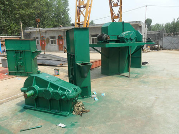 斗式提升機為什么需要安裝清料設備？