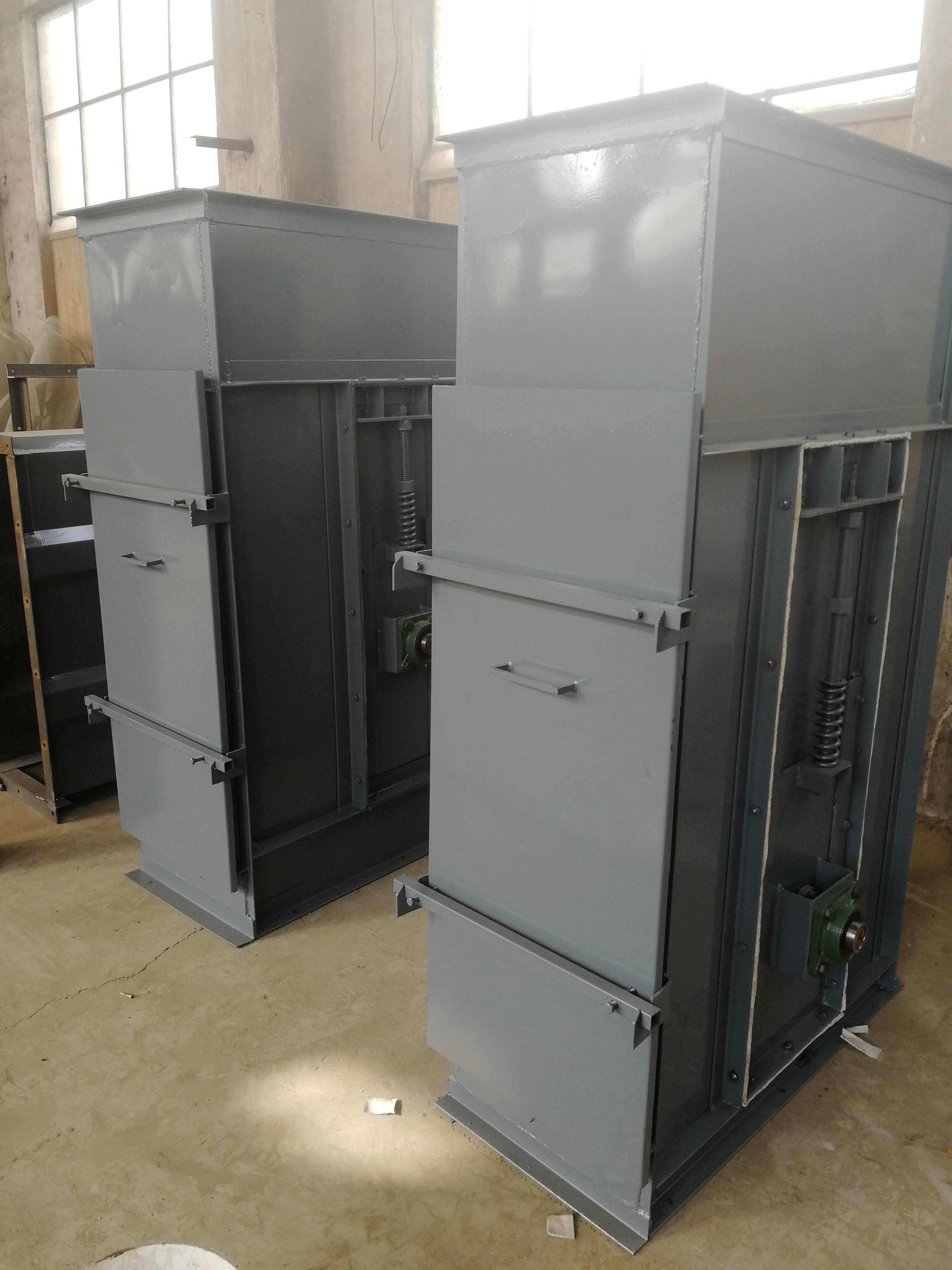 垂直斗式提升機的維護和注意事項